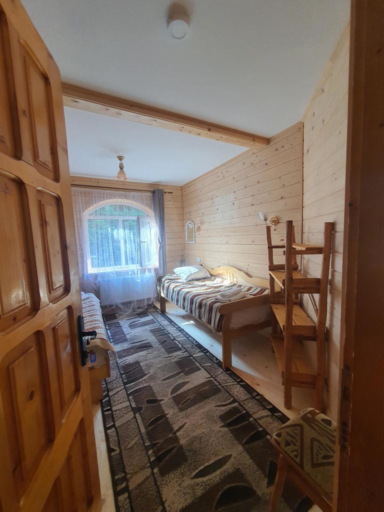 Садиба Nad Prutom Yaremche Exterior foto