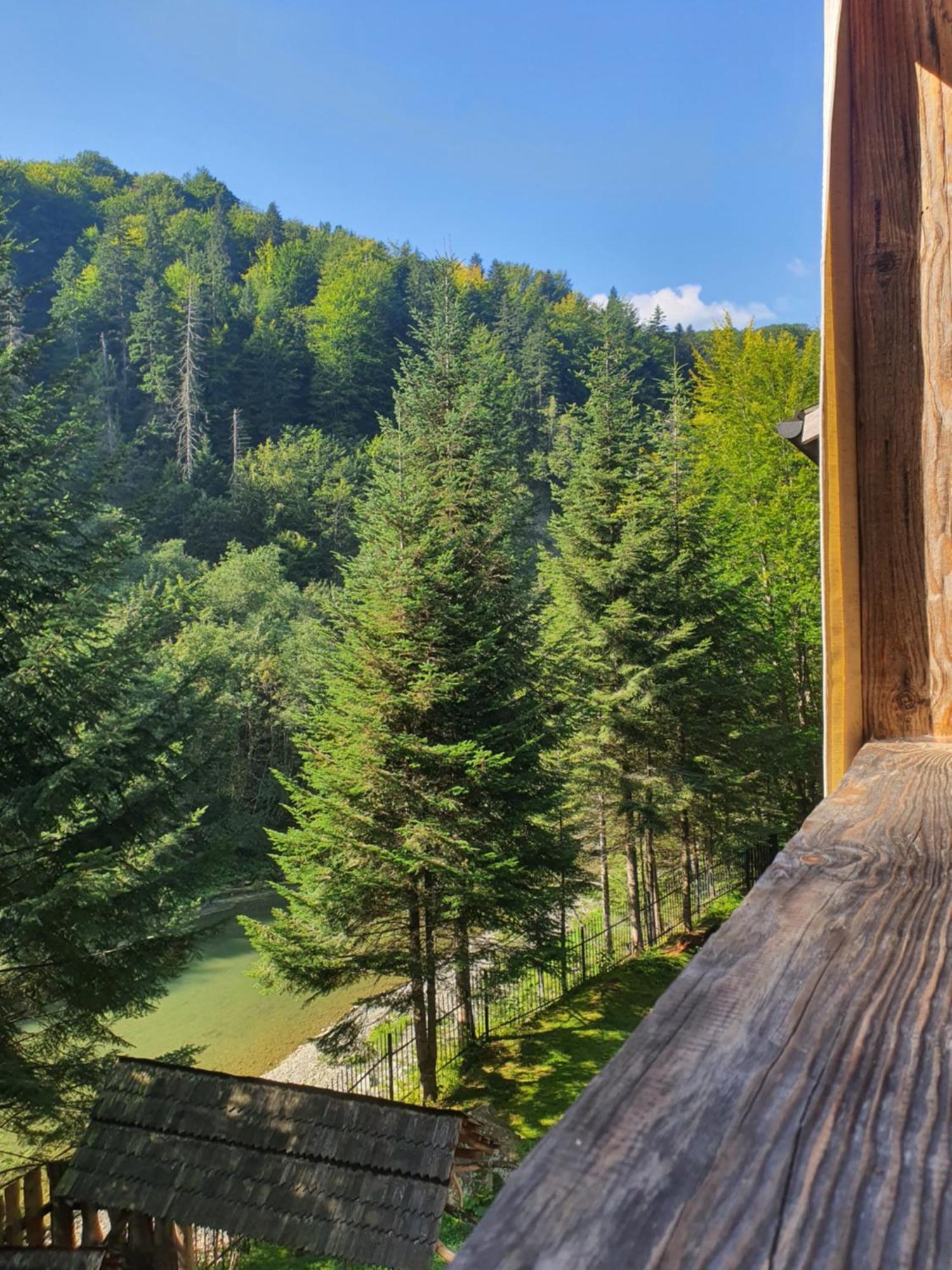 Садиба Nad Prutom Yaremche Exterior foto